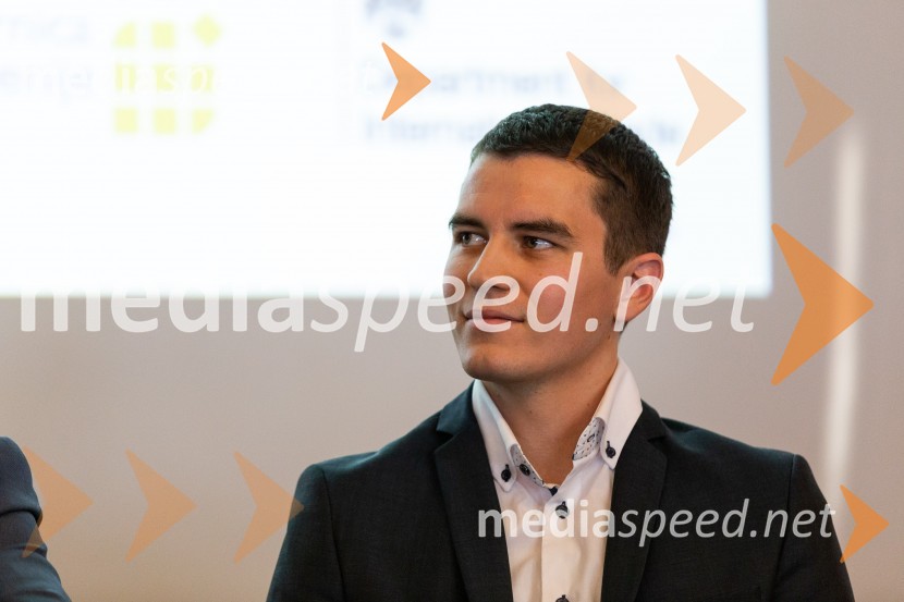  Janez  Mikelj, prodajni manager, 2HM LogisticsTea with Reason