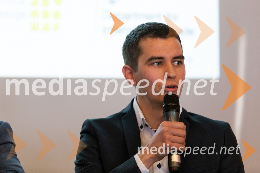  Janez  Mikelj, prodajni manager, 2HM LogisticsTea with Reason