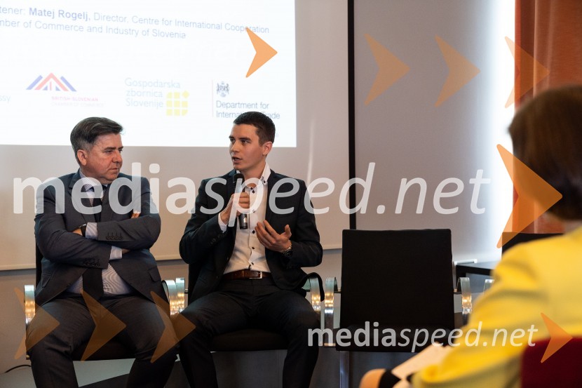  Božo  Černila, direktor, Trimo;  Janez  Mikelj, prodajni manager, 2HM LogisticsTea with Reason