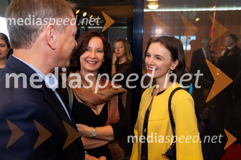  ... ;  ... ;  Sophie Honey, veleposlanica Združenega kraljestva Velika Britanija in Severna Irska v Republiki SlovenijiTea with Reason