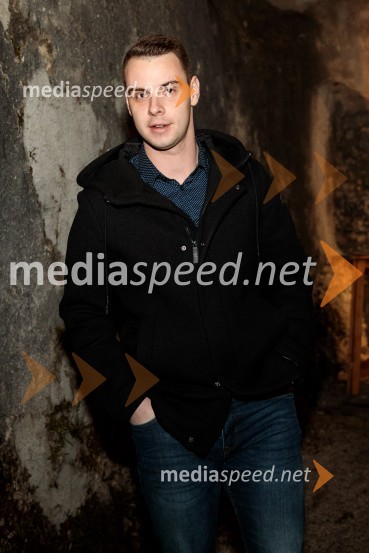 Večja od vseh, premiera monodrame Prešernovo gledališče Kranj