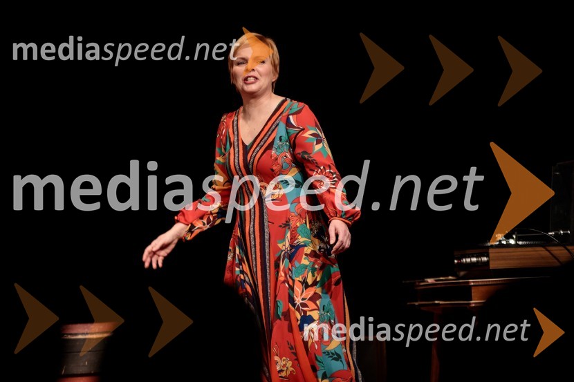 Večja od vseh, premiera monodrame Prešernovo gledališče Kranj