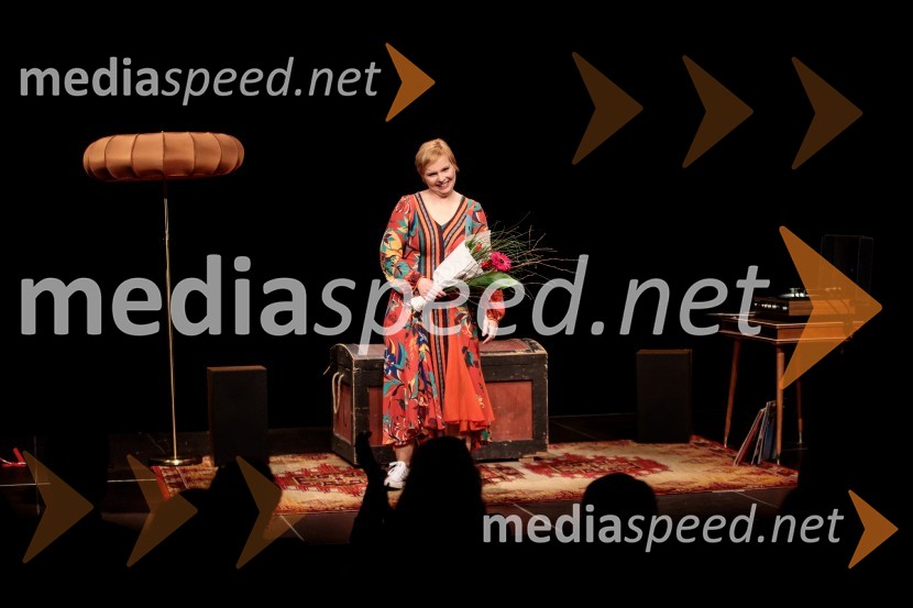 Večja od vseh, premiera monodrame Prešernovo gledališče Kranj