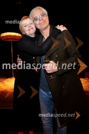  Vesna  Slapar, igralka;  Rok Vilčnik, pesnik, dramatik, glasbenikVečja od vseh, premiera monodrame Prešernovo gledališče Kranj