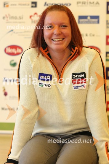 Maruša Ferk, alpska smučarkaSlovenska smučarska reprezentanca - predstavitev za sezono 2008/09