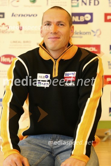 Mitja Valenčič, alpski smučarSlovenska smučarska reprezentanca - predstavitev za sezono 2008/09