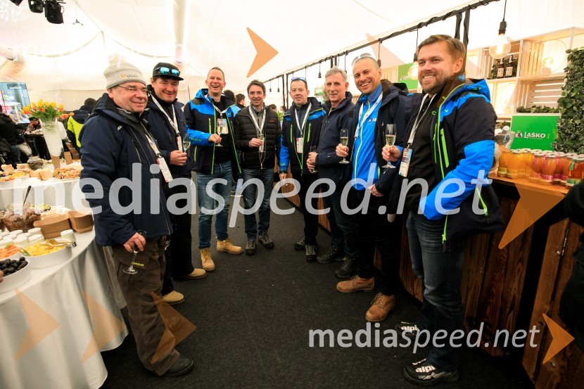  Srečko Vilar, generalni sekretar organizacijskega odbora 55. Zlate lisice;  ... ;  ... ;  ... ;  ... ;  ... ;  Blaž Brodnjak, predsednik uprave NLB;  ... Zlata lisica 2020 VIP druženje, sobota