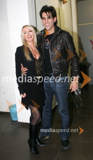 Pevca Saša Lendero in Domen KumerRTV Net praznuje rojstni dan