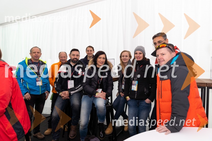  ... ;  ... ;  Janko Medja, nekdanji predsednik uprave NLB d.d.;  ... ;  ... ;  ... ;  ... ;  ... ;  ... Zlata lisica 2020 VIP druženje, nedelja
