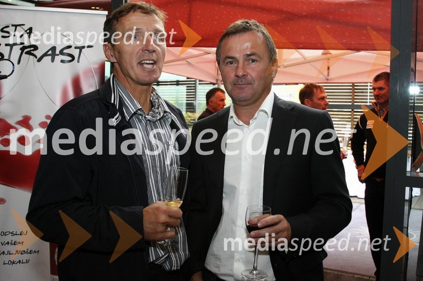 … in Primož Ulaga, direktor nordijskih reprezentancSlovenska smučarska reprezentanca - predstavitev za sezono 2008/09