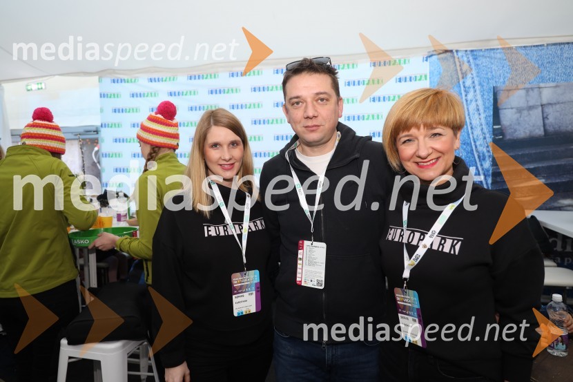  Vanja Bele, asistenka za marketing Europarka;  ... ;  Petra Romih, vodja marketinga EuroparkaZlata lisica 2020 VIP druženje, nedelja