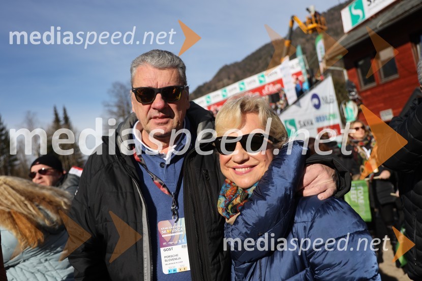  Aleš Radelj;  Sabrina Pečelin, vodja odnosov z javnostmi pri Porsche Slovenija d.o.o.Zlata lisica 2020 VIP druženje, nedelja
