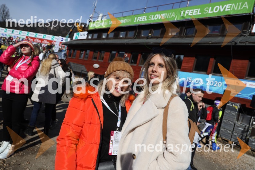  Ana Žvorc, koreografinja, stilistka;  Bojana Ksela Rose, modna blogerkaZlata lisica 2020 VIP druženje, nedelja