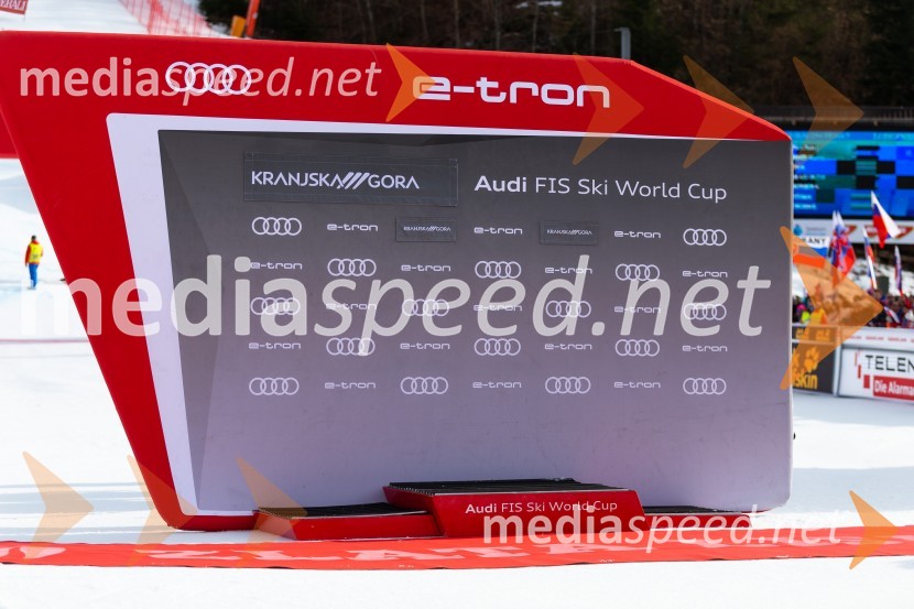 Velika zmaga Petre Vlhove, Zlata lisica 2020, nedelja