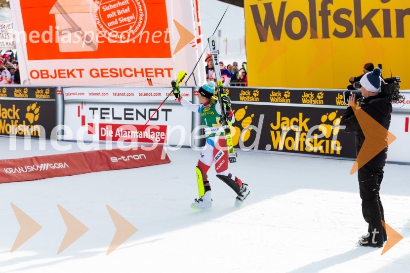 Velika zmaga Petre Vlhove, Zlata lisica 2020, nedelja