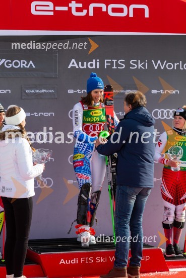 Velika zmaga Petre Vlhove, Zlata lisica 2020, nedelja