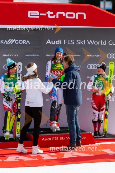 Velika zmaga Petre Vlhove, Zlata lisica 2020, nedelja