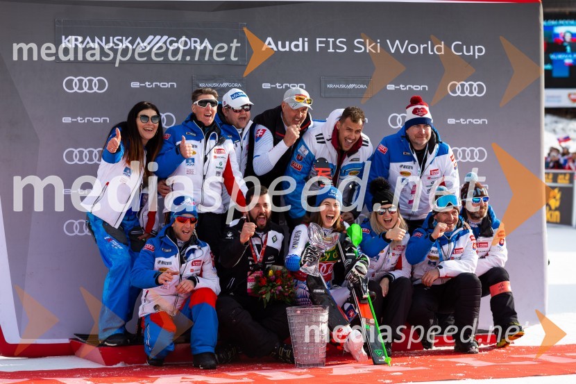 Velika zmaga Petre Vlhove, Zlata lisica 2020, nedelja