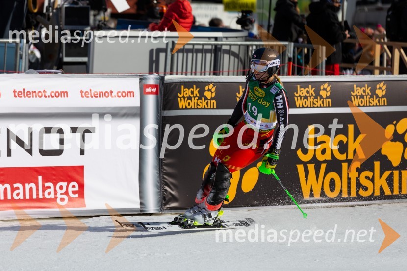 Velika zmaga Petre Vlhove, Zlata lisica 2020, nedelja