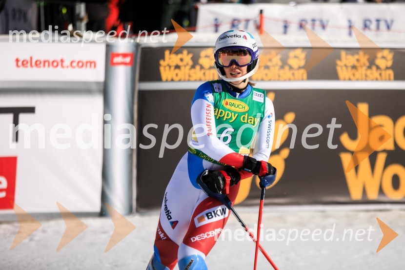 Velika zmaga Petre Vlhove, Zlata lisica 2020, nedelja