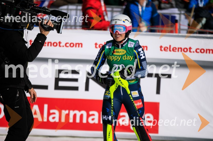 Velika zmaga Petre Vlhove, Zlata lisica 2020, nedelja