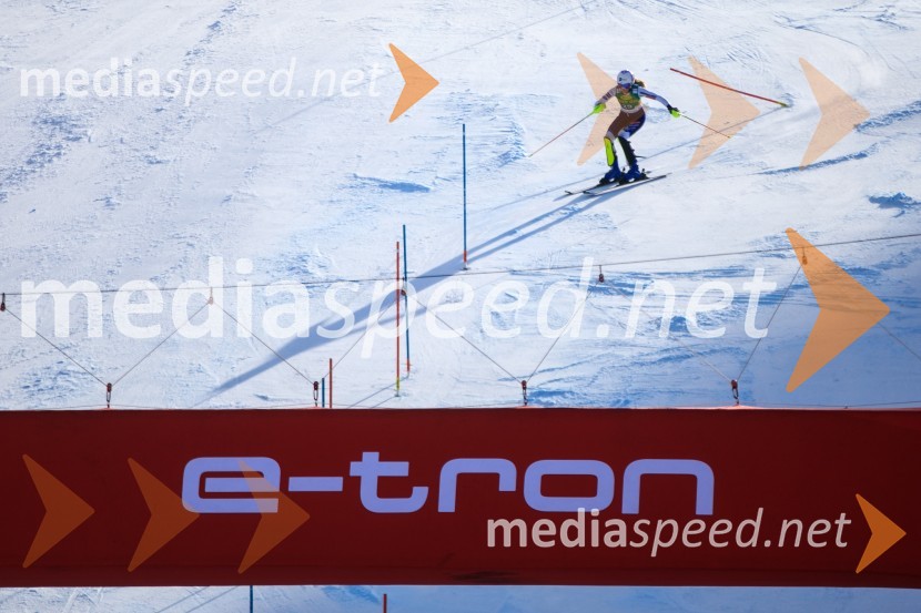 Velika zmaga Petre Vlhove, Zlata lisica 2020, nedelja