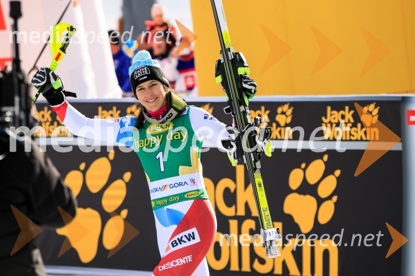 Velika zmaga Petre Vlhove, Zlata lisica 2020, nedelja