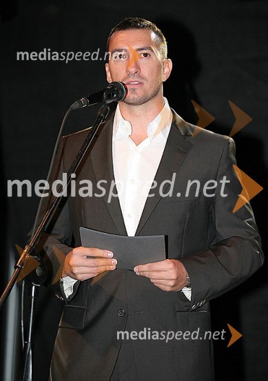 Marko Potrč, voditelj oddaje Svet na Kanalu ABMW Malgaj, otvoritev prodajnega salona