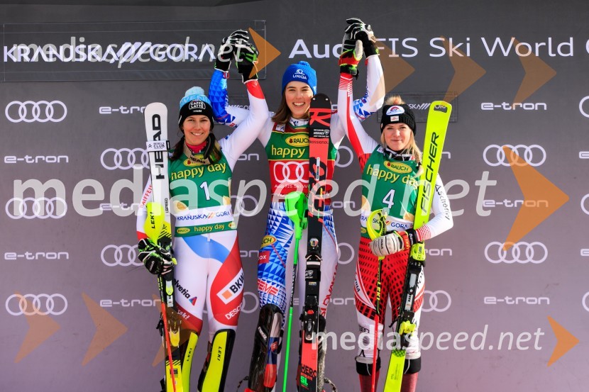 Velika zmaga Petre Vlhove, Zlata lisica 2020, nedelja