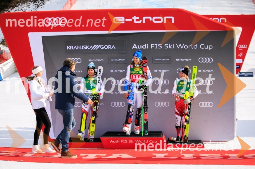 Velika zmaga Petre Vlhove, Zlata lisica 2020, nedelja