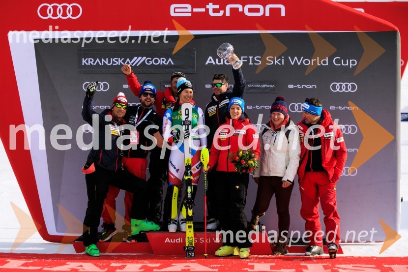 Velika zmaga Petre Vlhove, Zlata lisica 2020, nedelja