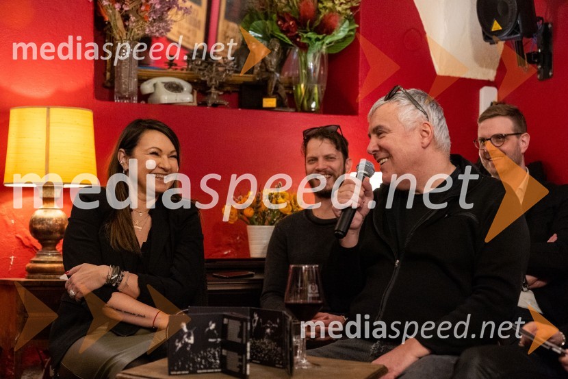  Anja Rupel, pevka;  Zoran Predin, glasbenikLačni Franz, predstavitev albuma