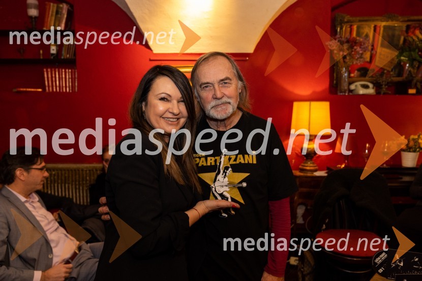  Anja Rupel, pevka;  Dragan  Bulič, glasbeni urednikLačni Franz, predstavitev albuma