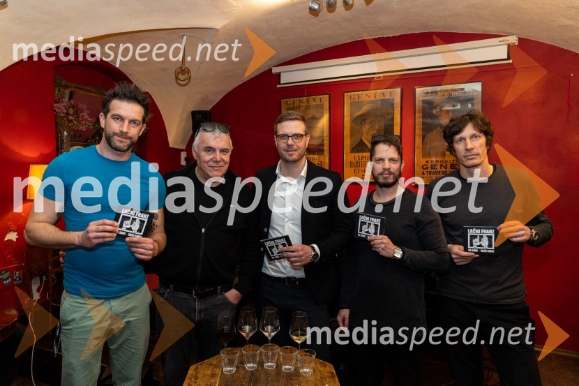  Anej Kočevar, basist skupine Lačni Franz;  Zoran Predin, glasbenik;  Tine Čas, kitarist skupine Lačni Franz;  Luka  Čadež, bobnar, skupina Lačni Franz;  Boštjan Artiček, klaviature, skupina Lačni FranzLačni Franz, predstavitev albuma