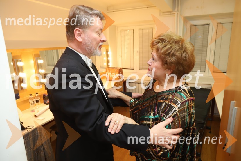  Saša Olenjuk, koncertni mojster;  Dubravka  Tomšič Srebotnjak, pianistka4. koncert Simfoničnega cikla z Dubravko Tomšič Srebotnjak