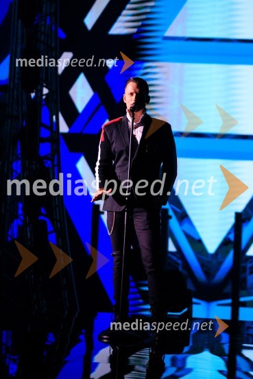  Simon Vadnjal, novinar in glasbenikEMA 2020, zmagovalka je Ana Soklič