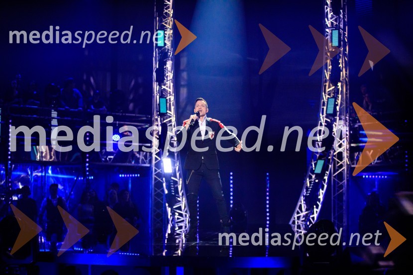  Simon Vadnjal, novinar in glasbenikEMA 2020, zmagovalka je Ana Soklič