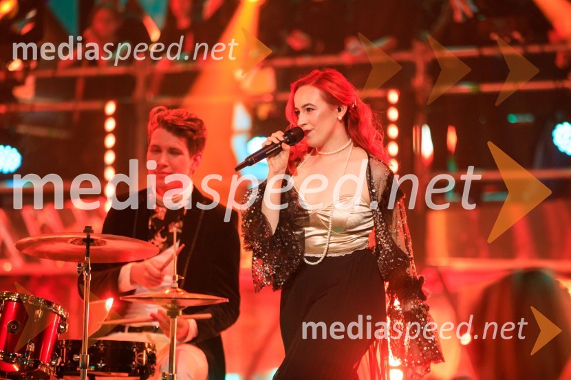  ... ;  Veronika Steiner, pevkaEMA 2020, zmagovalka je Ana Soklič