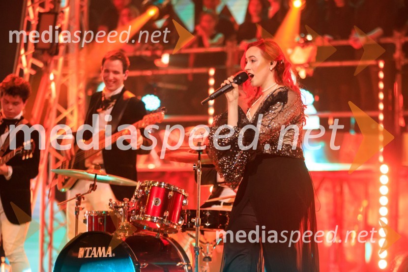  Veronika Steiner, pevkaEMA 2020, zmagovalka je Ana Soklič