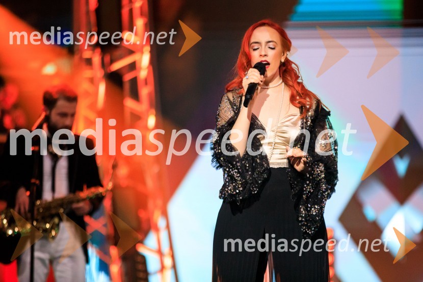  Veronika Steiner, pevkaEMA 2020, zmagovalka je Ana Soklič