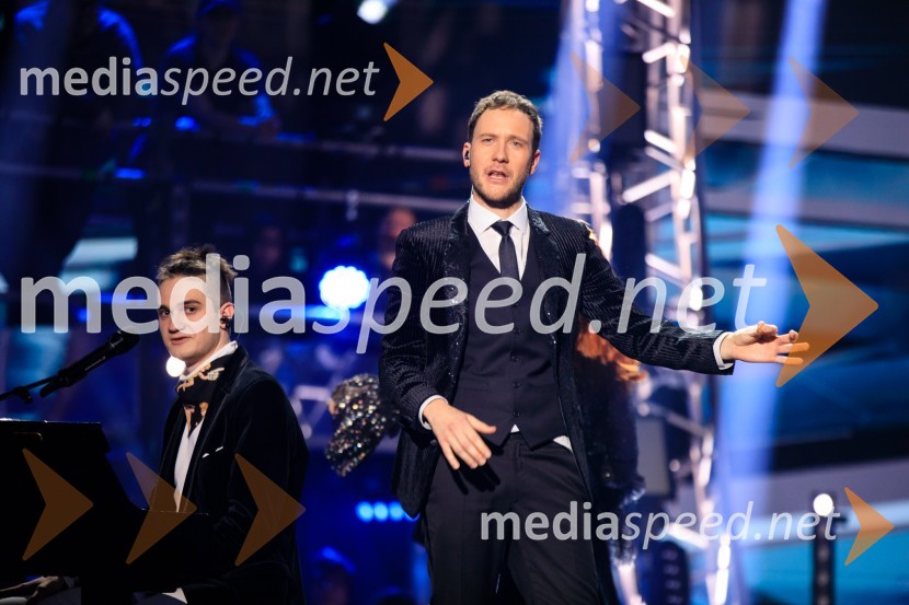  Klemen Slakonja, igralec, komik in TV voditeljEMA 2020, zmagovalka je Ana Soklič