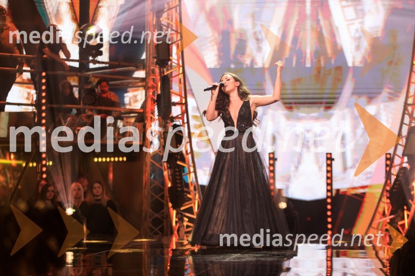  Klara Jazbec, pevkaEMA 2020, zmagovalka je Ana Soklič