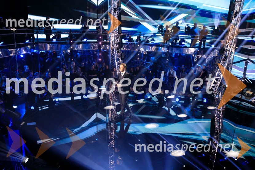  Klemen Slakonja, igralec, komik in TV voditeljEMA 2020, zmagovalka je Ana Soklič