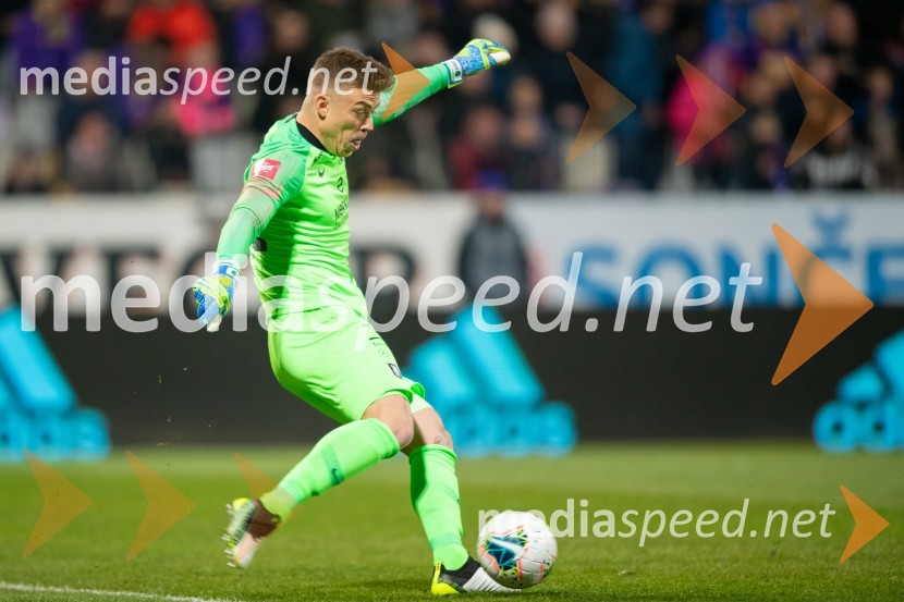  Nejc  Vidmar, vratar, NK OlimpijaNK Maribor : NK Olimpija, prvi derbi v 2020