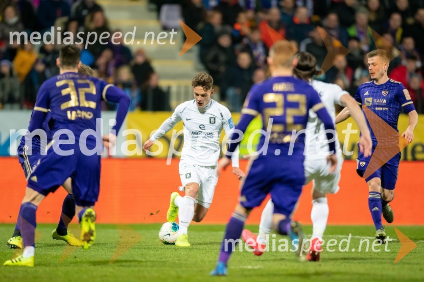  Mitja Valenčič, nogometaš, NK OlimpijaNK Maribor : NK Olimpija, prvi derbi v 2020