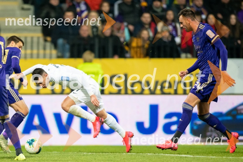  Luka Menalo, nogometaš NK Olimpija;  Amir Dervišević, nogometaš, NK MariborNK Maribor : NK Olimpija, prvi derbi v 2020