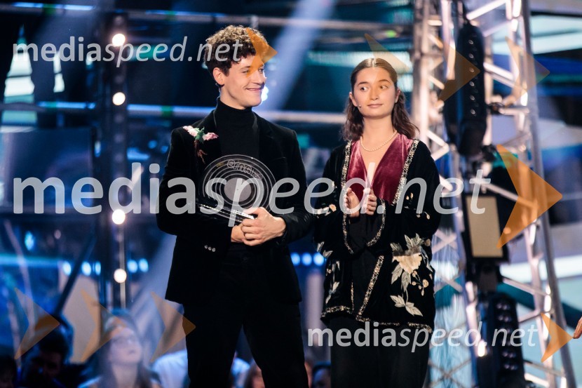  Gašper  Šantl, glasbenik;  Zala Kralj, glasbenicaEMA 2020, zmagovalka je Ana Soklič