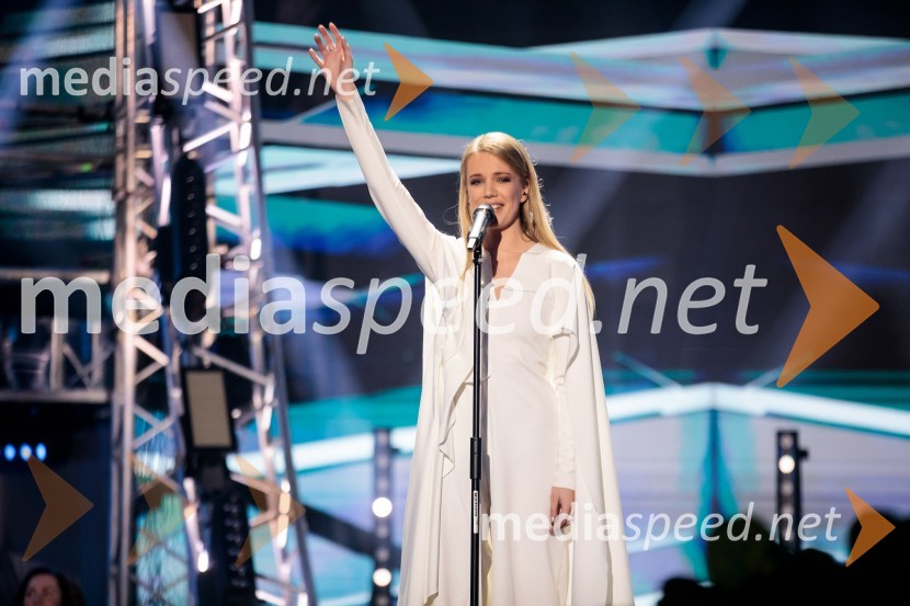  Ana Soklič, pevkaEMA 2020, zmagovalka je Ana Soklič