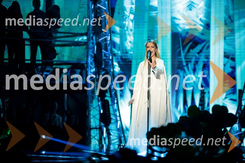  Ana Soklič, pevkaEMA 2020, zmagovalka je Ana Soklič