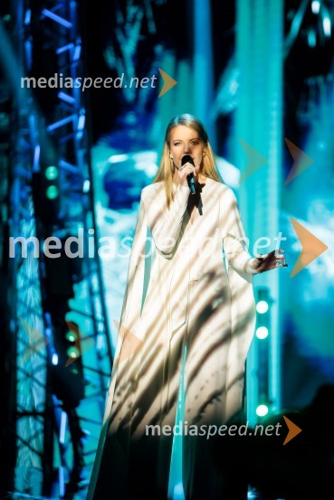  Ana Soklič, pevkaEMA 2020, zmagovalka je Ana Soklič